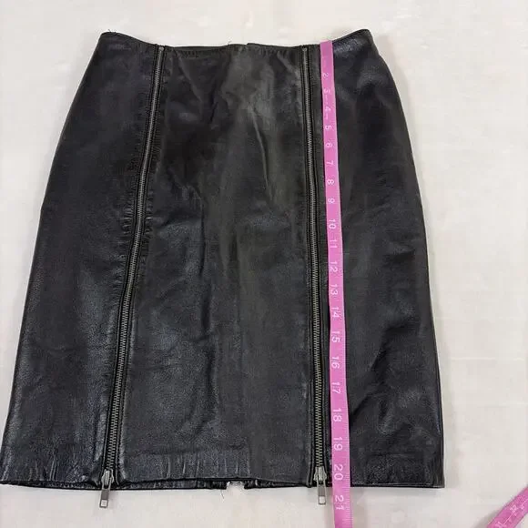 Danier Pencil Skirt Women’s 6 Black Leather, Lined, Triple Zippers Bnfts Charity - Picture 3 of 11
